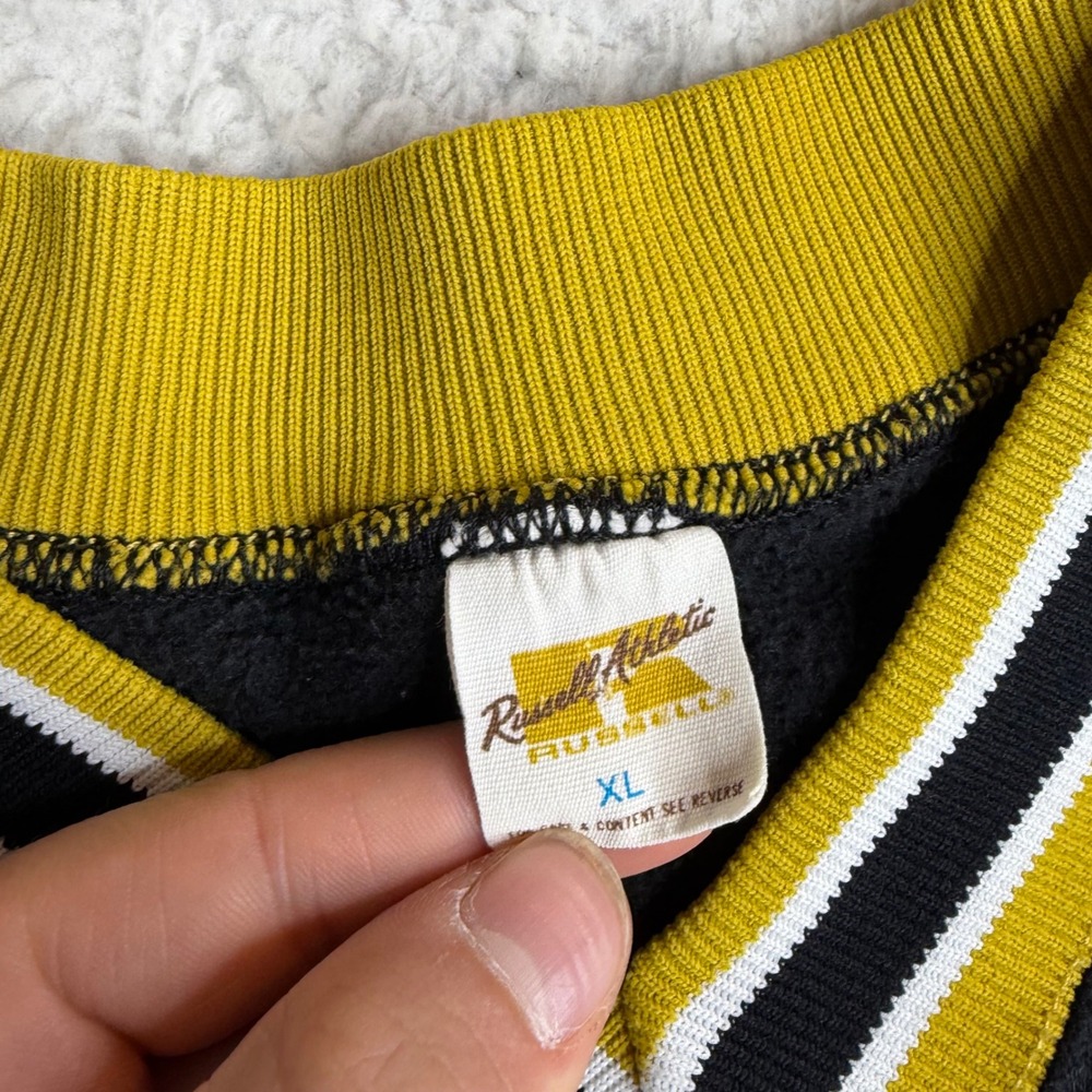 70S Vintage Russell Athletic Georgia Tech Sweatshirt XL Black Gold V-Neck NCAA - Picture 2 of 7